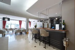 Bar de la résidence Domaine Churchill