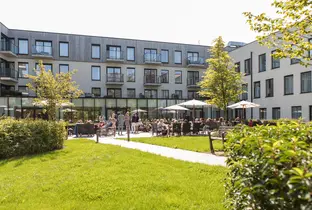Réception sur la terrasse de la résidence Prinsenhof
