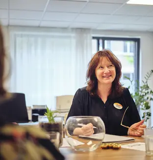 Annick, directrice de la résidence Rubens (06-08-26)