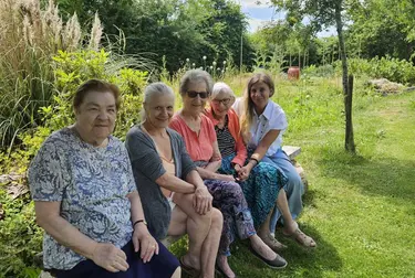 Résidents durant une activités à la résidence Saint-François